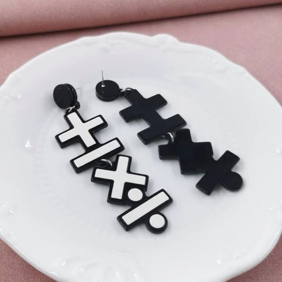 Boutique - Math symbol drop earrings - Picture 3 of 4